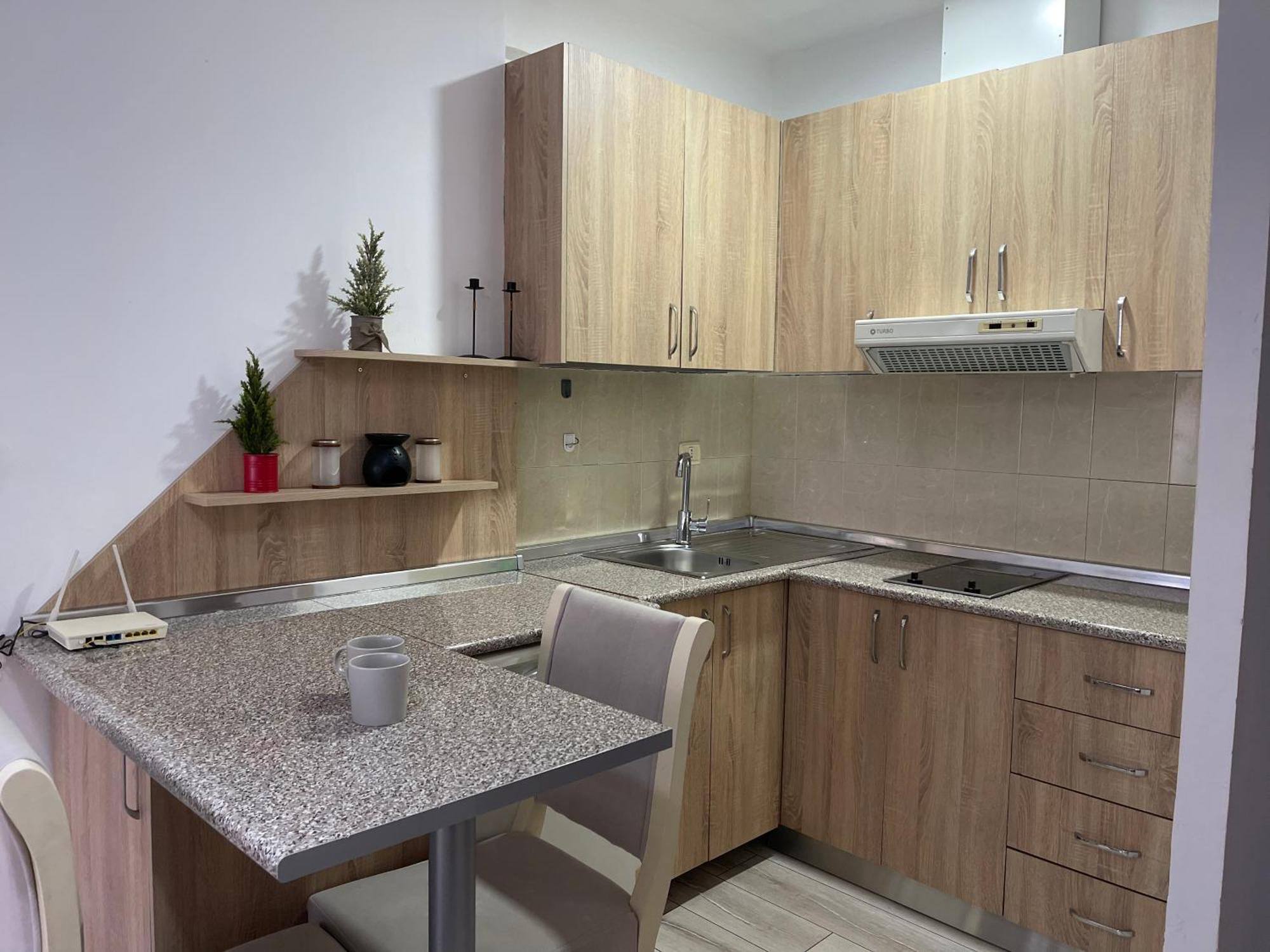 Downtown Modern Studio Apartment Тирана Экстерьер фото